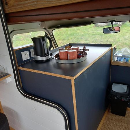 Camping Car Vintage Saint-Barthelemy-le-Plain Exterior foto